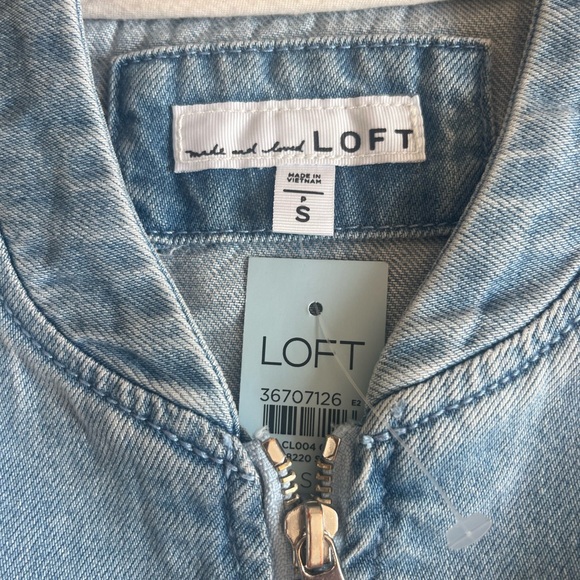 Loft denim bomber  jacket soft wash womens small petite new with tags sp nwt - Picture 4 of 4